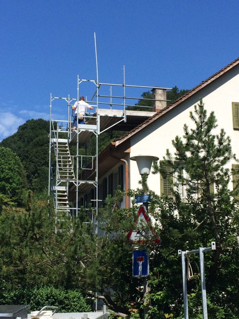 Kamingerüst für renovations Arbeiten am Kamin – Gerüstbau Graf AG